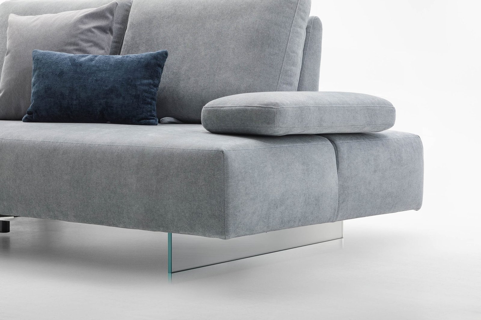 divano-asso-piedino-3-2048x1365 divano asso piedino 3 2048x1365 1