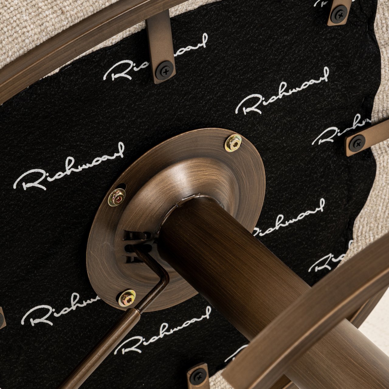 S4784_BISCOTTI-15-v1 S4784 BISCOTTI 15 v1